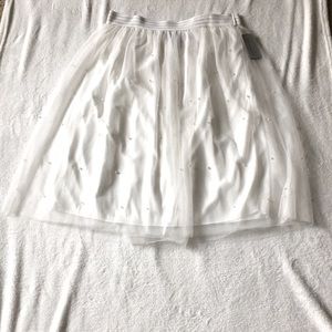 Metro Wear White Tulle Skirt